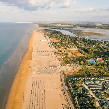 Wonderful Next To * Bibione
